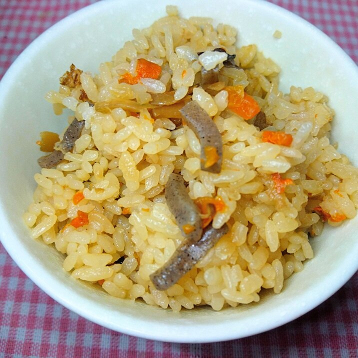 炊飯器で こんにゃく 油揚げ 人参の炊き込みご飯 レシピ 作り方 By あやめぇ 楽天レシピ